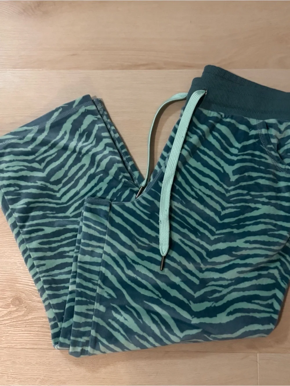LuLaRoe Bethany and Crystal capri Jogger Set